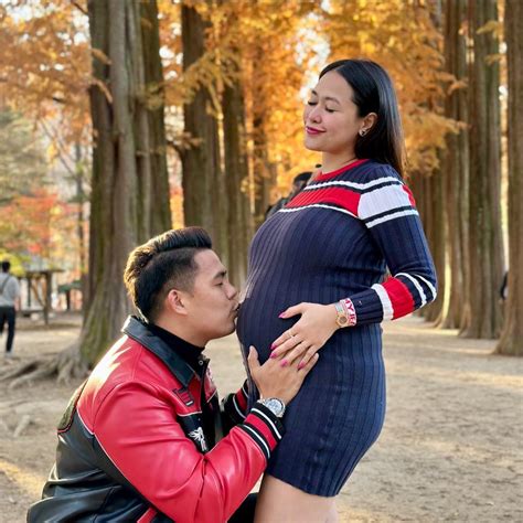 pinay quickie sa cr|kaya pala angtagal sa cr ni idol, imbes maligo nagjajabol.